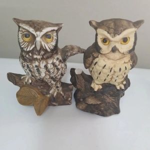 (2 ) vintage owls 
Vintage
